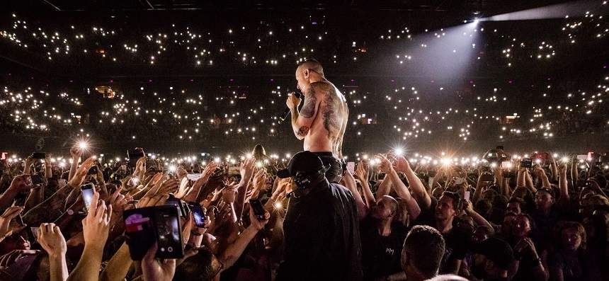 FOTO / Prima reacţie a trupei Linkin Park după ce Chester Bennington s-a sinucis! E tulburător cum au confirmat cumplita veste