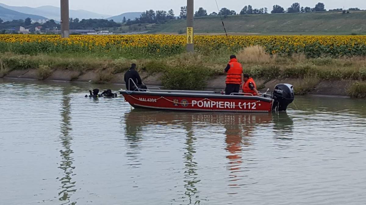 CUTREMURĂTOR! Copil de 14 ani, dispărut de cinci zile într-un canal, găsit mort! Scafandrilor nu le-a venit să creadă în ce a fost prins