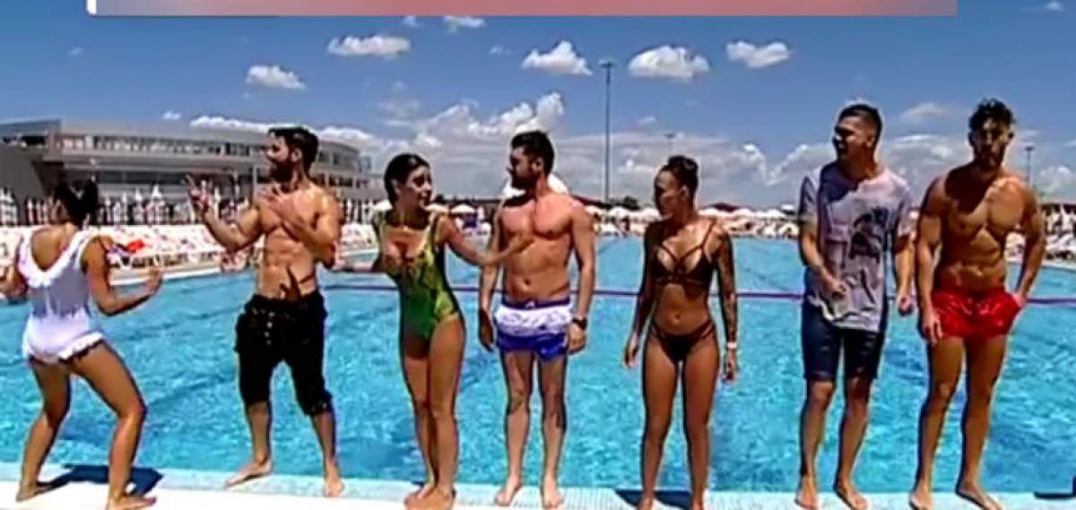 VIDEO / Naty, Bote şi Raluca Dumitru s-au înfierbântat atât de tare, încât au sărit în piscină îmbrăcaţi! Imaginile sunt senzaţionale