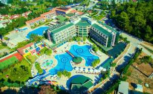 INCENDIU într-un hotel din Antalya! SUTE de persoane au fost evacuate, iar alte 15 au fost RĂNITE