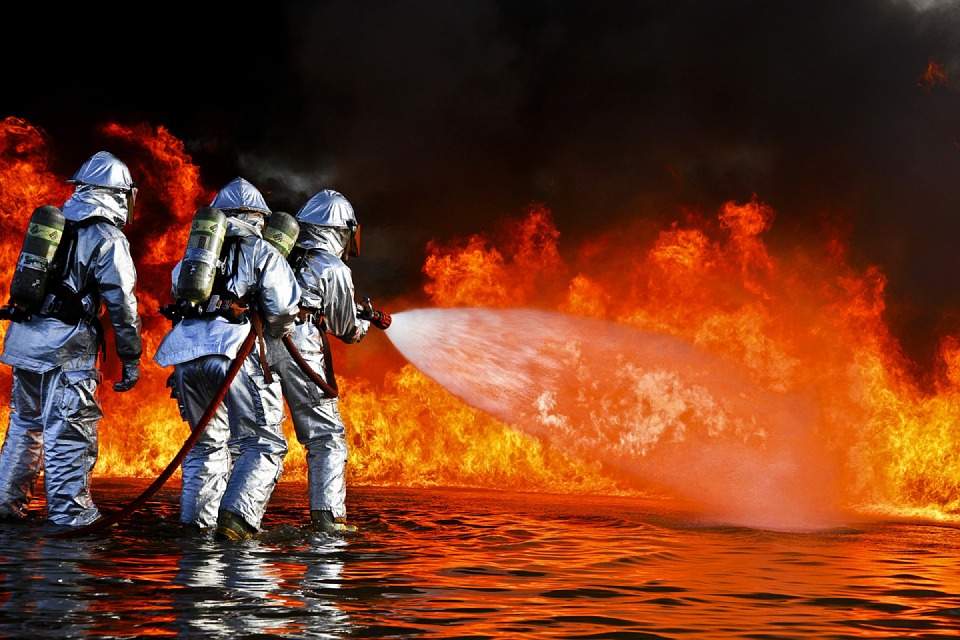 INCENDIU într-un hotel din Antalya! SUTE de persoane au fost evacuate, iar alte 15 au fost RĂNITE