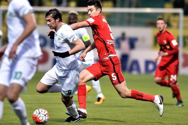 Un fost star al Ligii I, făcut praf în străinătate! „Fotbalistul-alcoolic a plecat de la club”