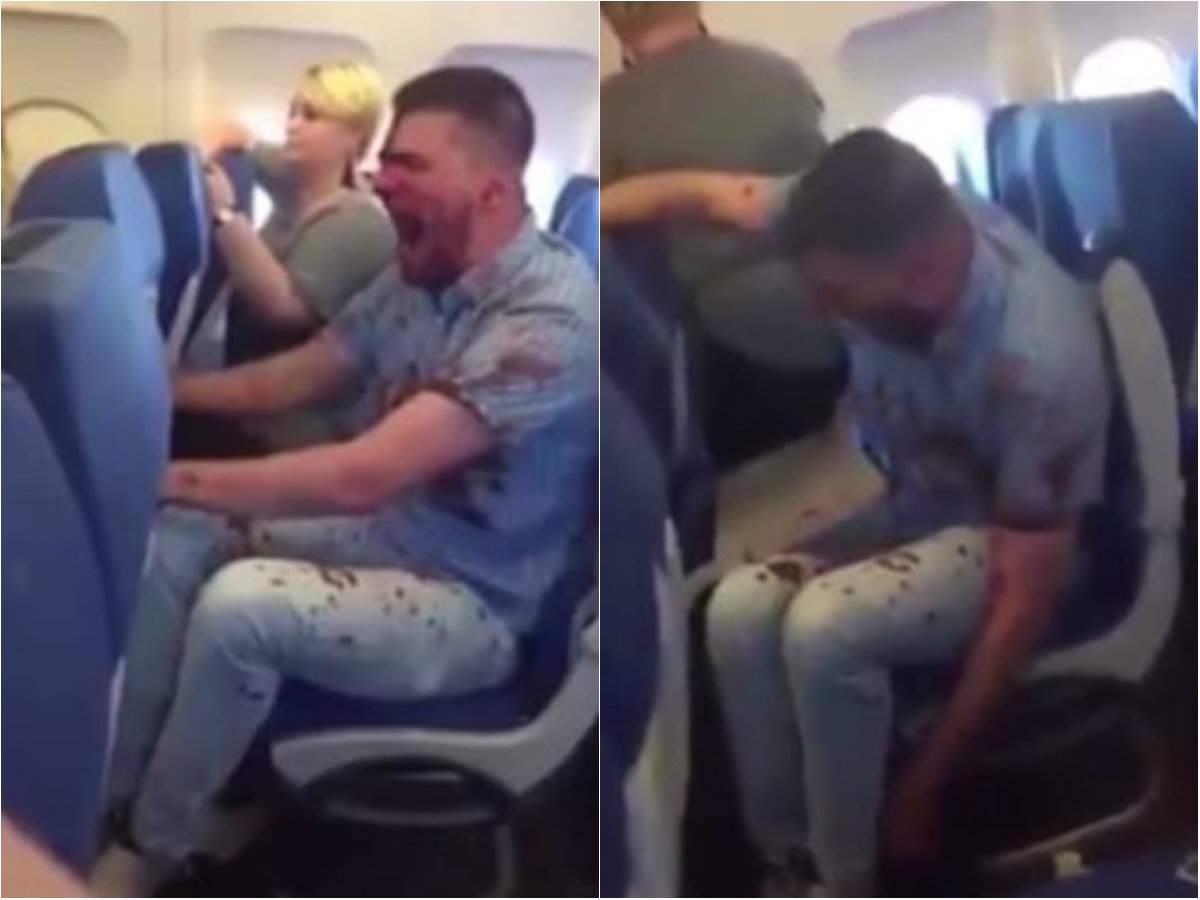VIDEO / Panică în avion! Un bărbat plin de sânge a urlat ca din gură de șarpe și a devenit violent