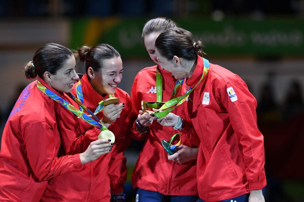 FOTO / S-a întâmplat în România! O campioană olimpică s-a fotografiat cu gogoşica la vedere!