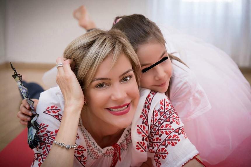 FOTO / Decizia luată de Roxana Ciuhulescu după divorţ! Vedeta se reinventează la 38 de ani