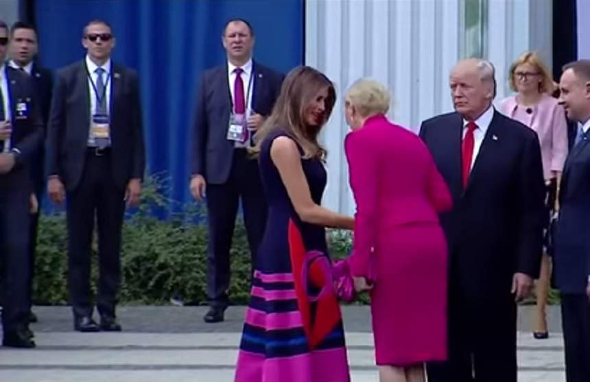 VIDEO / MOMENT PENIBIL cu Donald Trump! Ce i-a făcut Prima Doamnă a Poloniei a ajuns viral