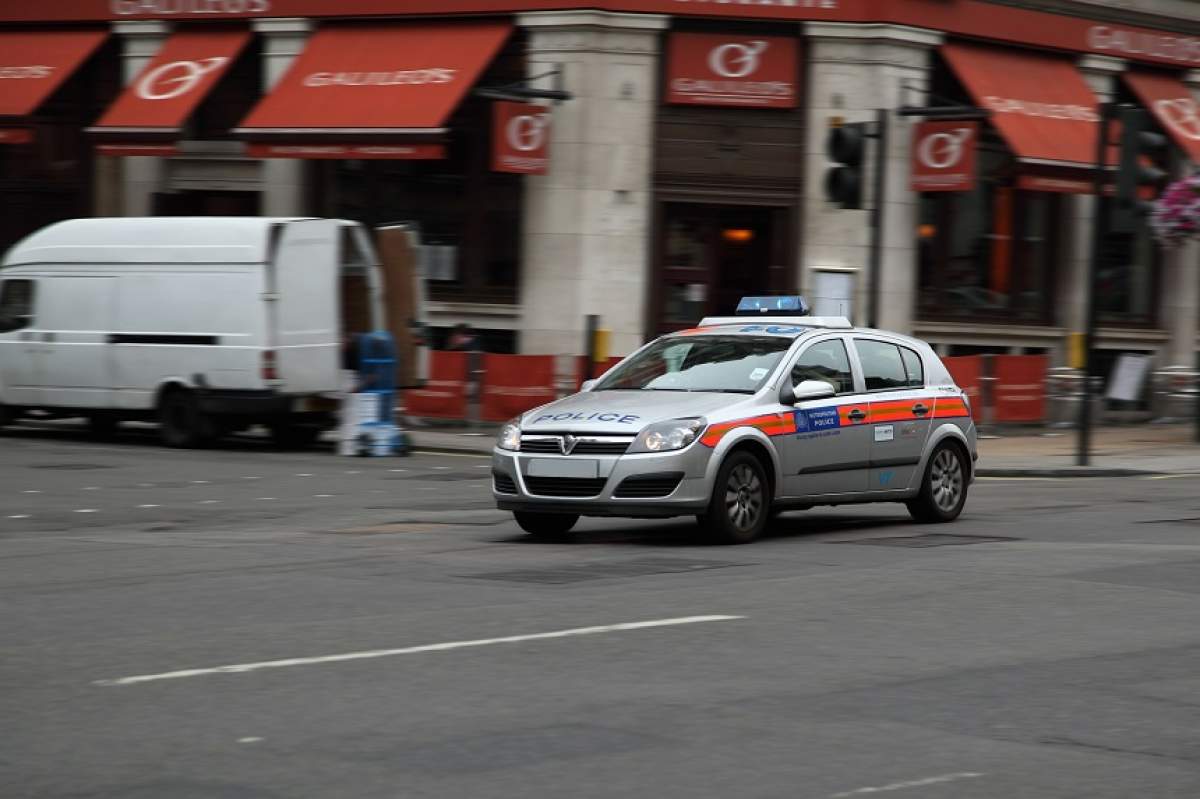 FOTO / Londra e sub TEROARE! Un atac cu substanţe chimice a avut loc într-un restaurant