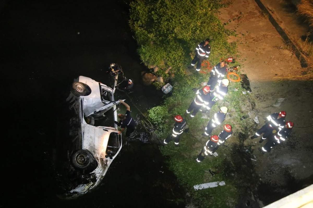 Scene șocante în București. Au căzut cu mașina în râul Dâmbovița. 3 persoane au murit, printre care și o fetiță de 8 ani