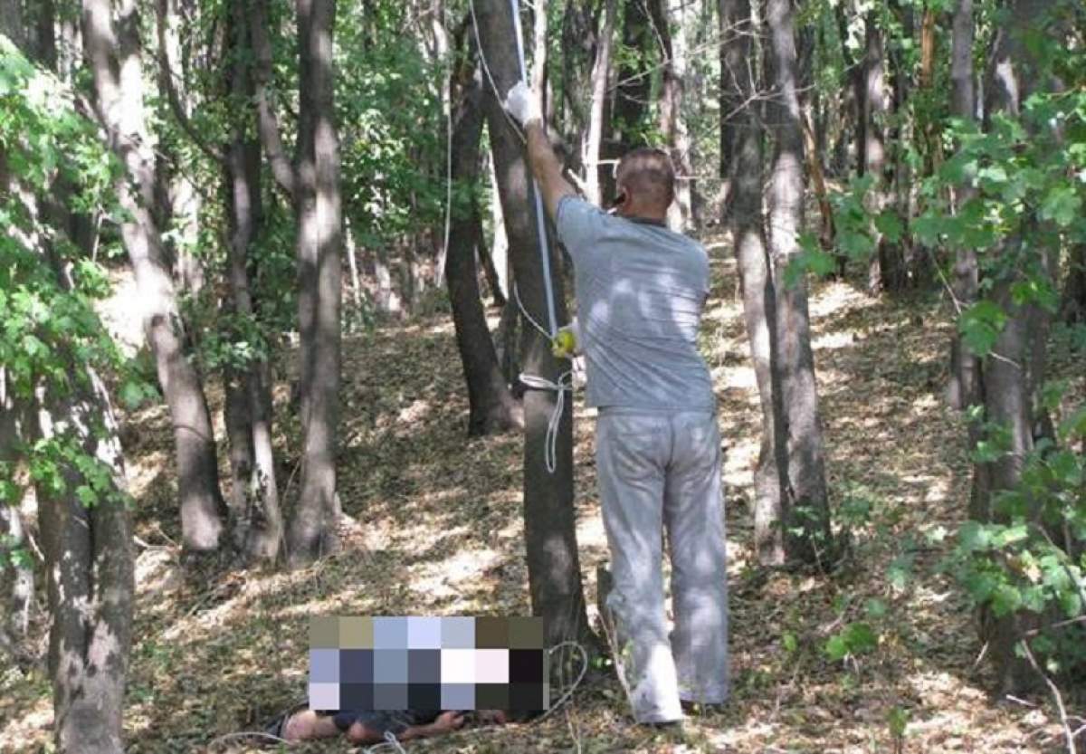Un bărbat din Bucureşti, dat dispărut, a fost găsit mort într-o pădure din Dâmboviţa. Cum l-au descoperit poliţiştii e înfiorător