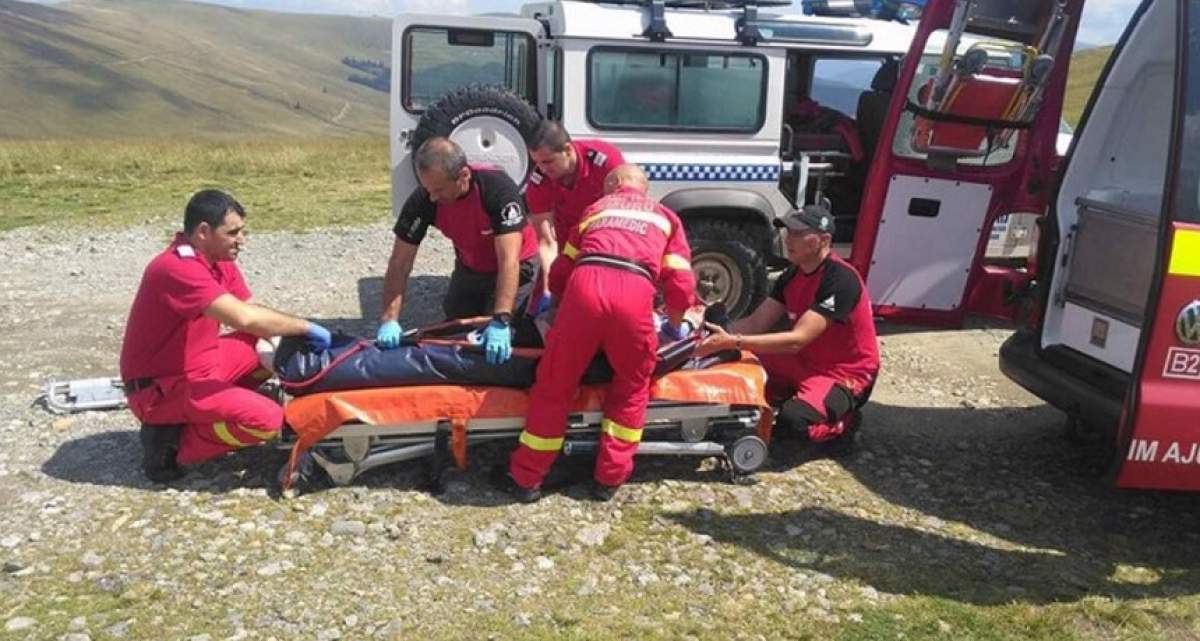 GRAV ACCIDENT pe Transalpina! Doi tineri s-au RĂSTURNAT cu maşina