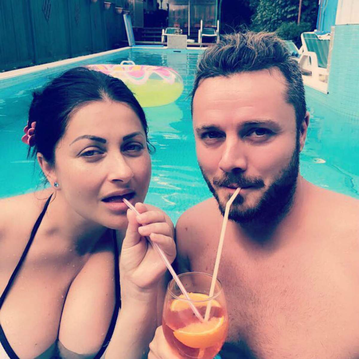 Gabriela Cristea şi Tavi Clonda s-au pozat pe plajă! Atenţia a fost la costumul de baie al prezentatoarei