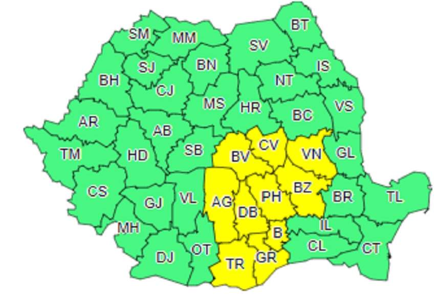 Vremea se răceşte considerabil. Instabilitate atmosferică şi ploi însemnate cantitativ în mai multe zone din ţară