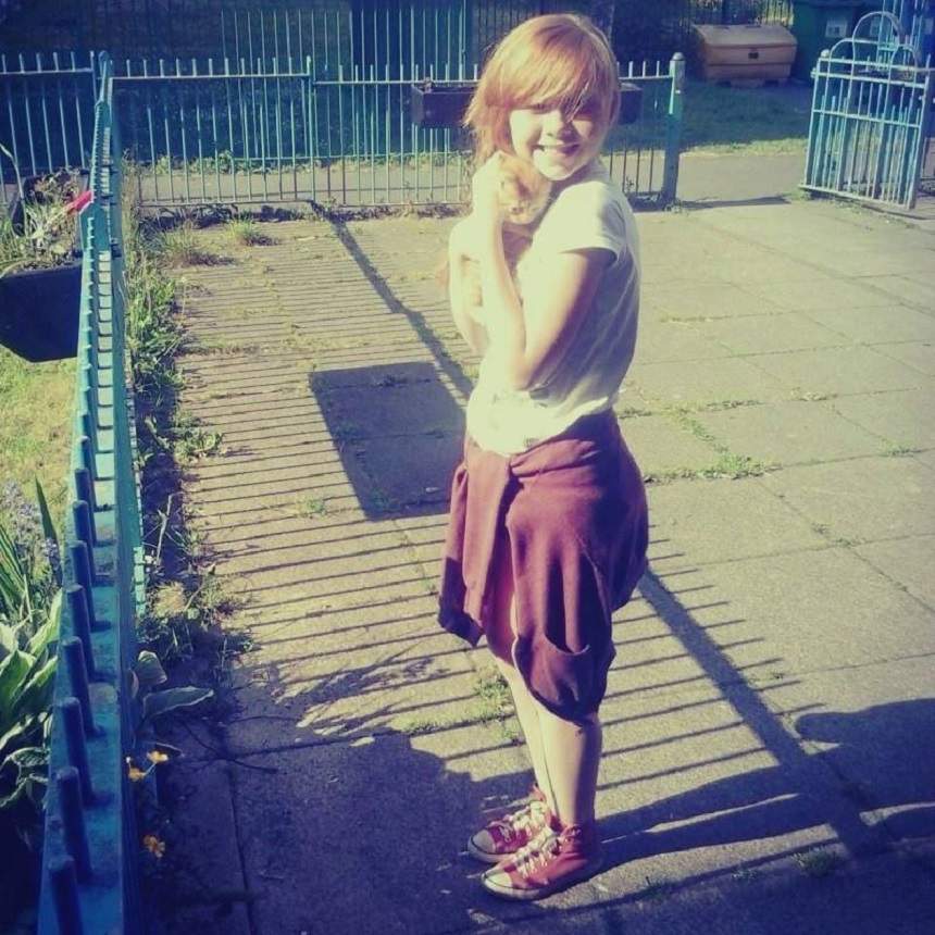 FOTO / O fată de 14 ani s-a spânzurat. Motivul sinuciderii l-a scris în jurnal. "Am vrut să uit totul"