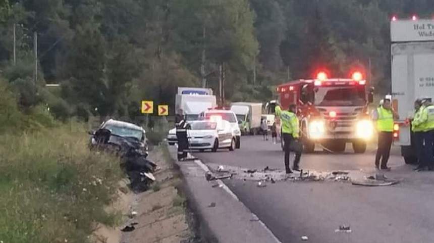 FOTO / Ce s-a întâmplat la înmormântarea bărbatului de 29 de ani mort într-un accident cumplit! Prietenii lui Iulian sunt şocaţi