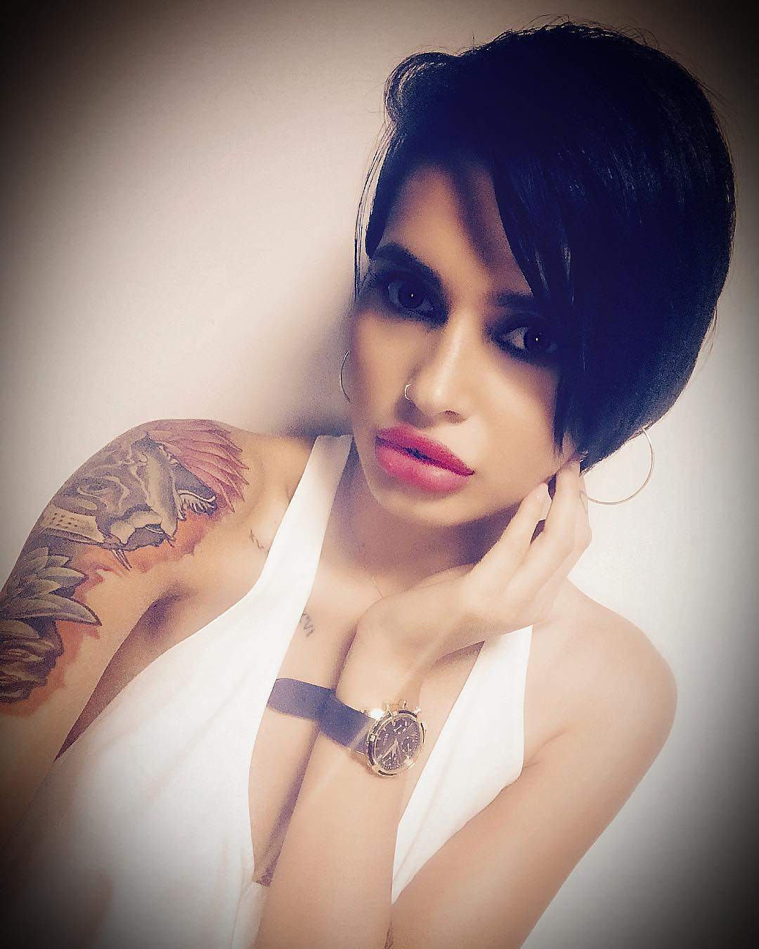 FOTO / Diana recunoaşte! Cum arată viaţa sa intimă, după ce a plecat cu buza umflată de la "Insula Iubirii"