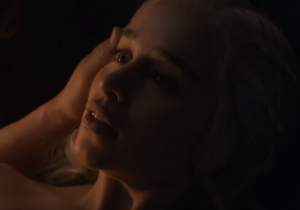 VIDEO / Cel mai aşteptat moment din "Game of Thrones"! Jon Snow şi mătuşa Daenerys Targaryen, prima noapte de dragoste