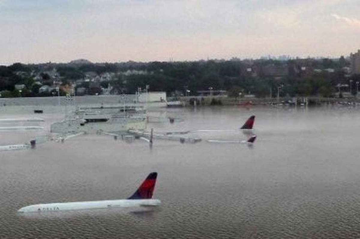 Capcana uraganului Harvey! Fotografia aceasta este distribuită peste tot, iar toți cad în plasă