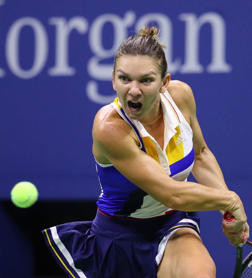 FOTO / Simona Halep, învinsă de Maria Şarapova în primul tur la US Open. Ce au spus la finalul meciului