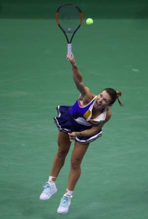 FOTO / Simona Halep, învinsă de Maria Şarapova în primul tur la US Open. Ce au spus la finalul meciului
