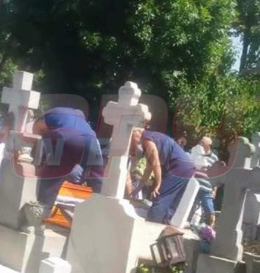 VIDEO PAPARAZZI / Durere fără margini pentru Marius Ţeicu! Scriul cu trupul neînsufleţit al fiicei sale a fost coborât în mormânt!