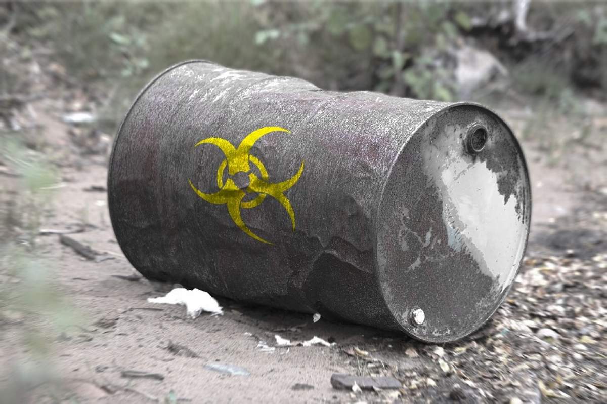 A sfârşit în închisoare după o criză de gelozie! Reacţiile halucinante ale unei fetiţe minore