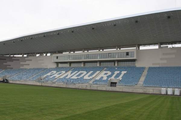 FOTO & VIDEO / Stadionul echipei Pandurii este aproape gata! Imagini spectaculoase cu arena din Târgu Jiu!