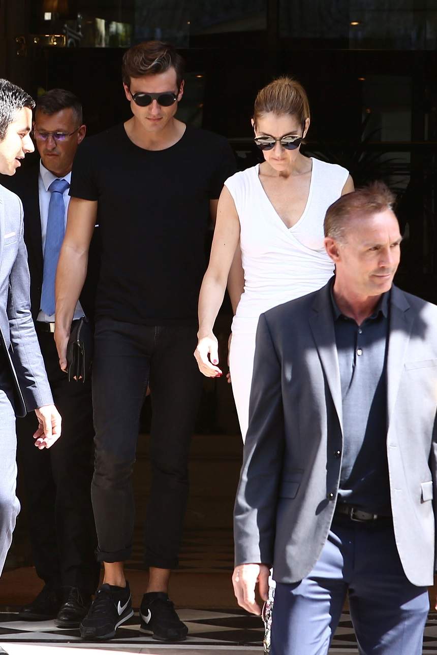 FOTO / Celine Dion, nedespărţită de dansatorul ei. Au fost surprinşi împreună la hotel