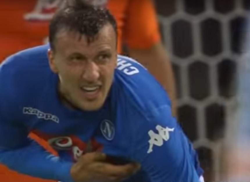 VIDEO / Accidentare HORROR pentru căpitanul echipei naţionale! Vlad Chiricheş, scos pe braţe de pe teren!