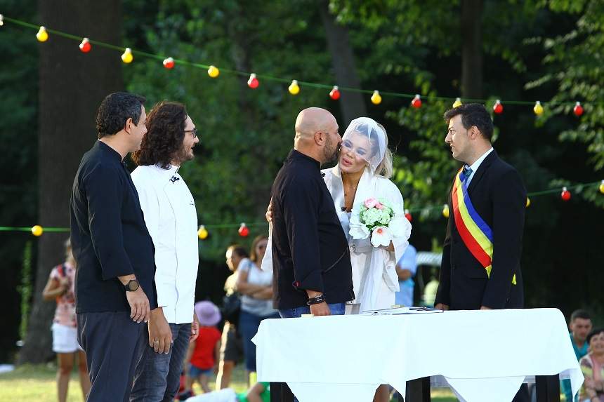 FOTO / Adio, Smiley! Gina Pistol s-a căsătorit cu Cătălin Scărlătescu