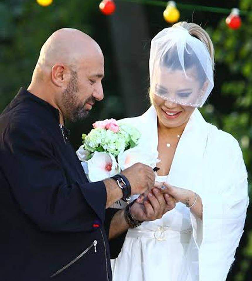 FOTO / Adio, Smiley! Gina Pistol s-a căsătorit cu Cătălin Scărlătescu