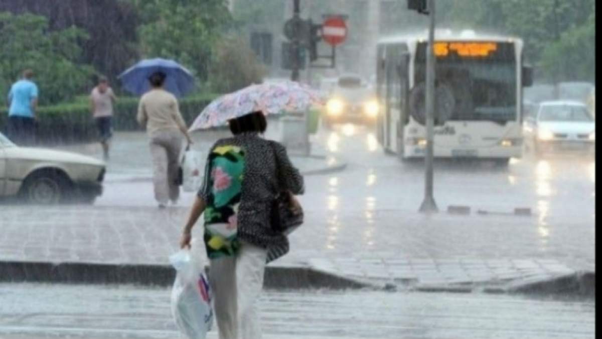 Alertă meteo: vin ploile şi vijeliile! Vezi zonele în care toamna îşi intră în drepturi