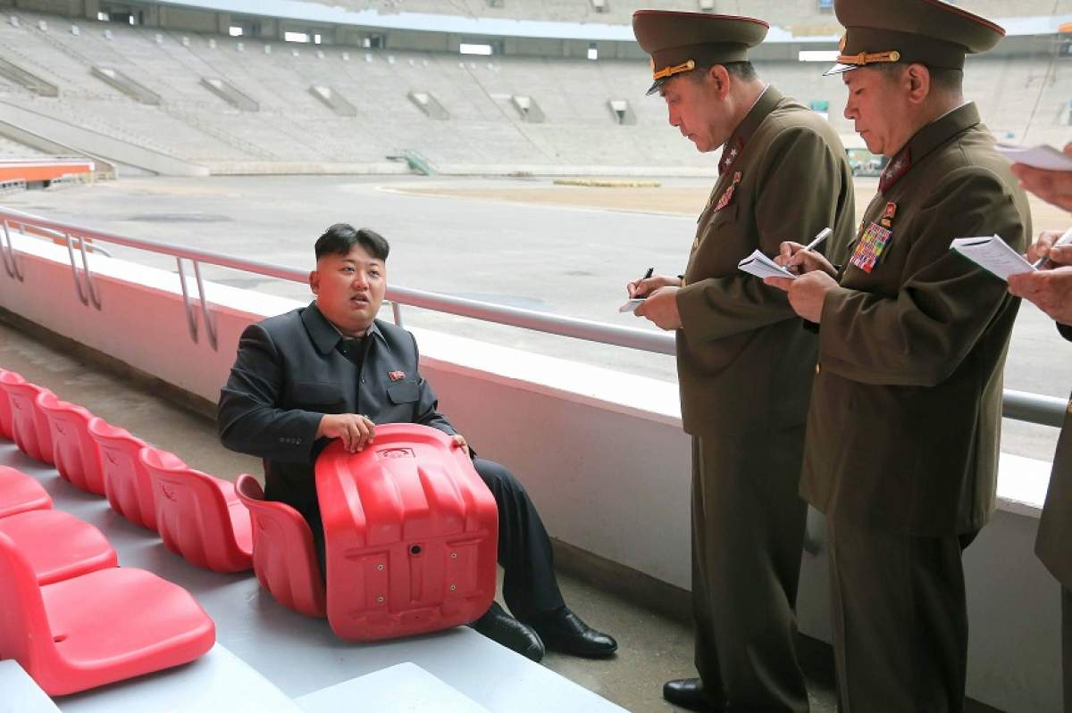 ULUITOR! Cu ce echipă de fotbal ţine dictatorul Kim Jong-un