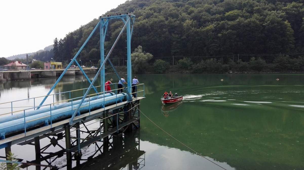 FOTO / Halucinant! O adolescentă a fost găsit moartă într-un lac din Piatra-Neamţ. Autorităţile sunt în alertă