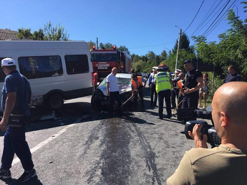 UPDATE! Accident grav în Hunedoara! 13 persoane au ajuns de urgență la spital. Autoritățile au activat planul roșu de intervenție