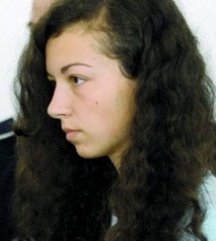 FOTO / Studenta criminală loveşte din nou! Gestul şocat pe care l-a făcut Carmen Bejan în închisoare le-a lăsat "mască" pe colegele de celulă