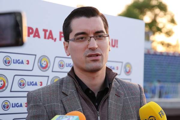 Atac violent împotriva preşedintelui FRF! „Fotbalul trebuie scos din prăpastia adusă de Burleanu!”