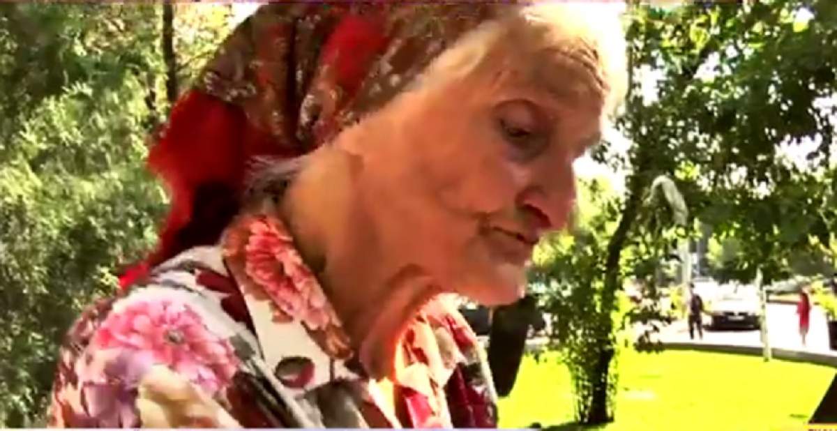 VIDEO /  Bunica străzilor! A fost jefuită şi abandonată de şase copii: "Nu ţi-e milă că stau ca un câine pribeag?"