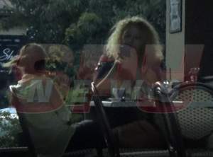 Viorel Lis stă acasă, iar Oana e divă la terasă! Imagini BOMBĂ cu soţia fostului edil al Capitalei / VIDEO PAPARAZZI