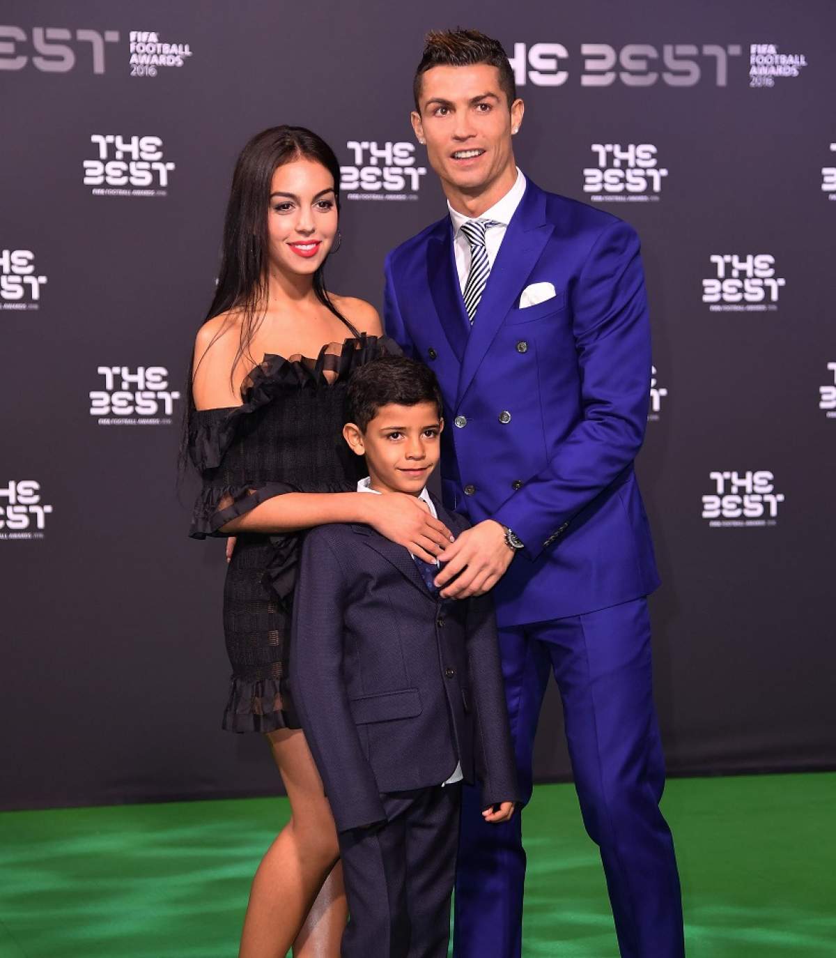 S-a aflat sexul bebeluşului lui Cristiano Ronaldo! Au făcut tot posibilul să-l ţină secret, dar o GAFĂ IMENSĂ i-a dat de gol