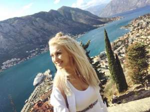 VIDEO / Andreea Bălan, clipe mai puţin puţin plăcute din prima vacanţă în trei! Ce li s-a întâmplat în avion