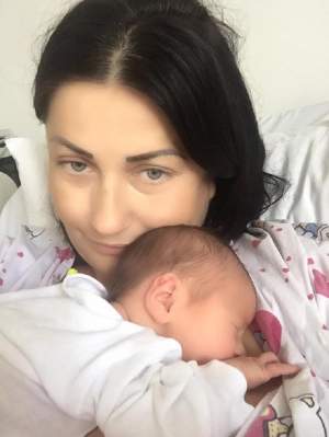 FOTO / Ce a făcut mama lui Tavi Clonda după ce şi-a văzut prima dată nepoţica? Avem imaginile