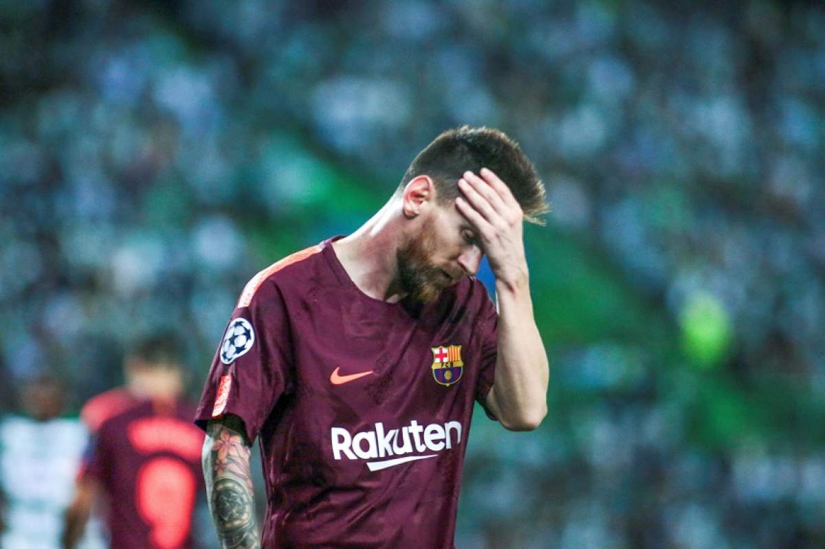 VIDEO / Messi, rege acasă la Cristiano Ronaldo! Un fan portughez i-a sărutat ghetele argentinianului!