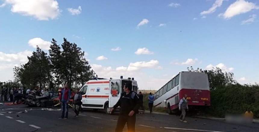 VIDEO / UPDATE: Trei oameni au murit, mai mulţi răniţi, după acccidentul grav din Constanța! PLANUL ROȘU de intervenție a fost activat