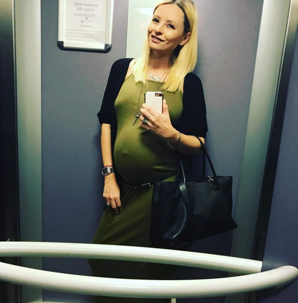 FOTO / Ce a făcut Alexandra Bădescu la doar câteva zile după ce a născut! Avem imaginile cu blonda