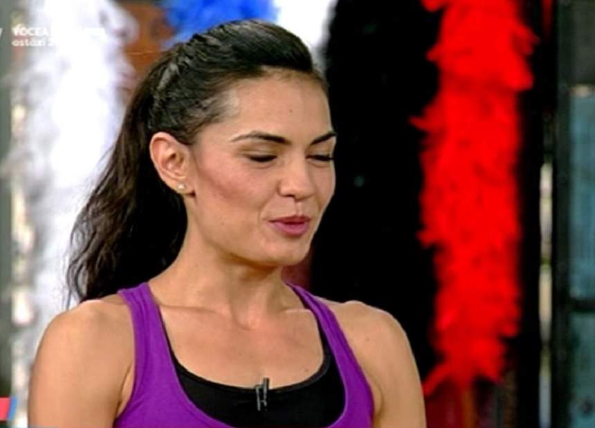 FOTO / O mai ţii minte pe Adriela Morar, fosta parteneră a lui Smiley şi fosta iubită a lui Piticu'? Ce s-a ales de brunetă