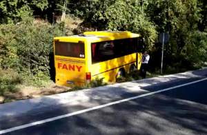FOTO / Accident grav în Maramureș! Un autocar plin cu pasageri a fost implicat. Sunt zeci de victime
