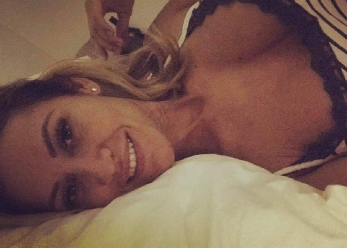 FOTO / Sora Nicoletei de la "Insula Iubirii", o adevărată bombă sexy! Seamănă leit cu ispita