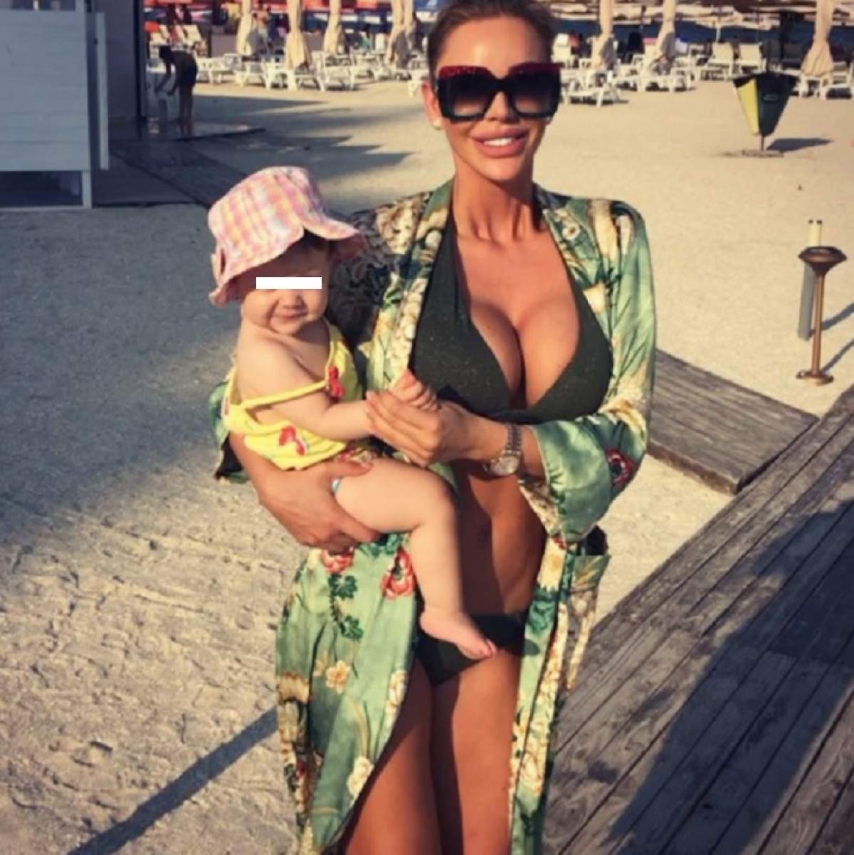 FOTO / Bianca Drăguşanu şi fiica sa atrag din nou privirile! Cum au apărut mama şi fiica în public