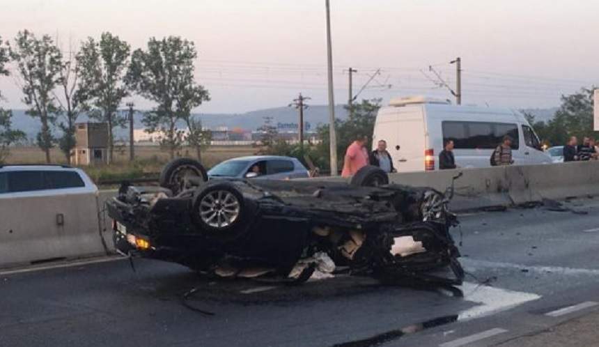 FOTO / Dezvăluiri cutremurătoare despre tânărul care a "zburat" peste un zid de beton şi a zdrobit o maşină de pâine. Ce au descoperit medicii legişti