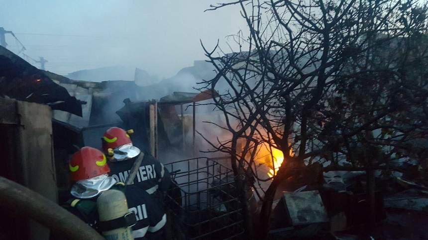 Incendiu devastator lângă Bucureşti! Există cel puţin o victimă